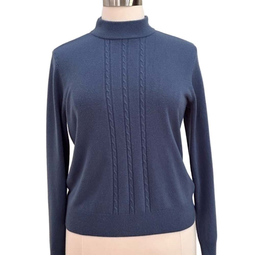 The TOG Shop XL blue/gray mock t-neck sweater